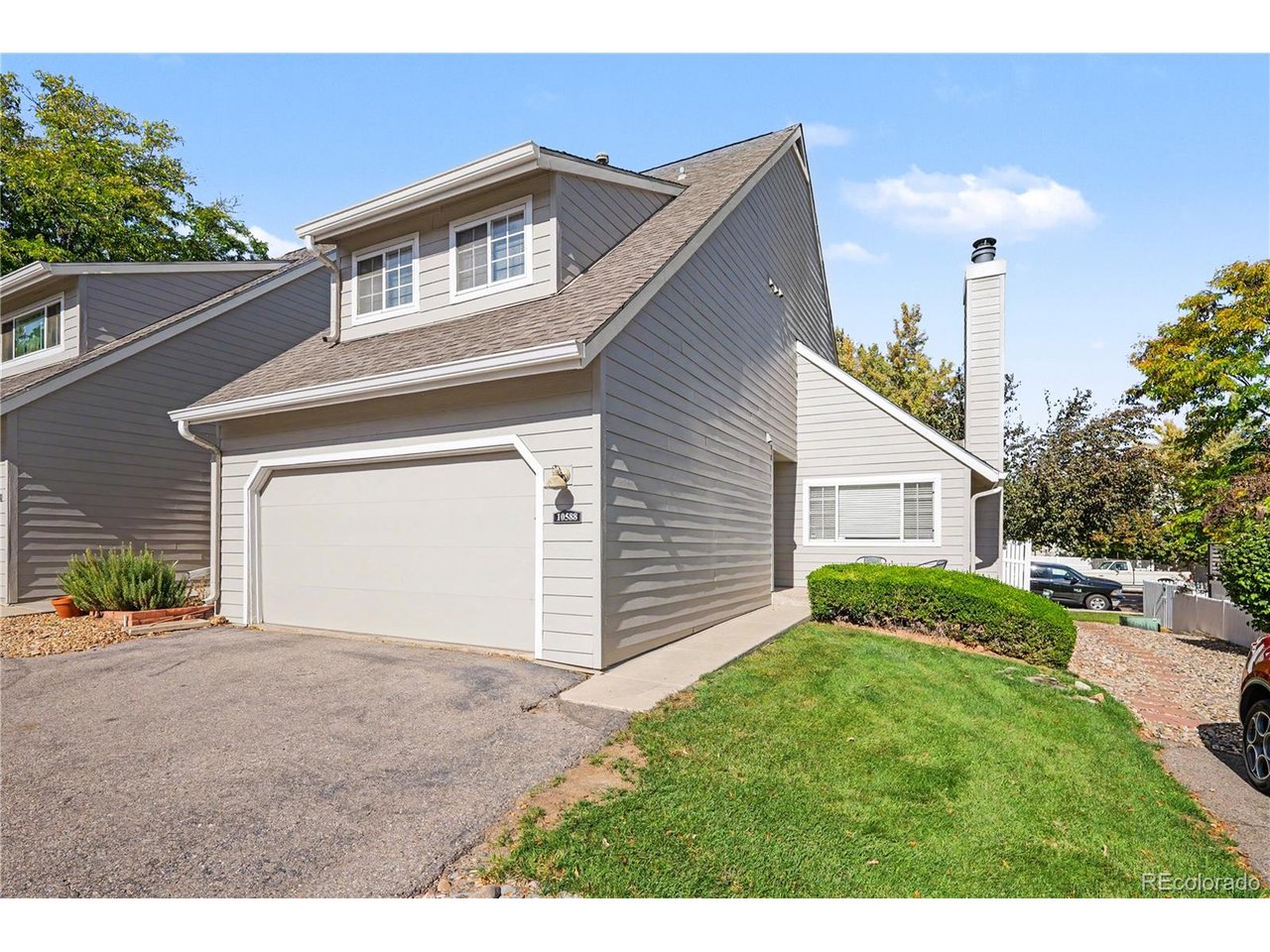 Photo of 10588 Park Mountain Littleton CO 80127