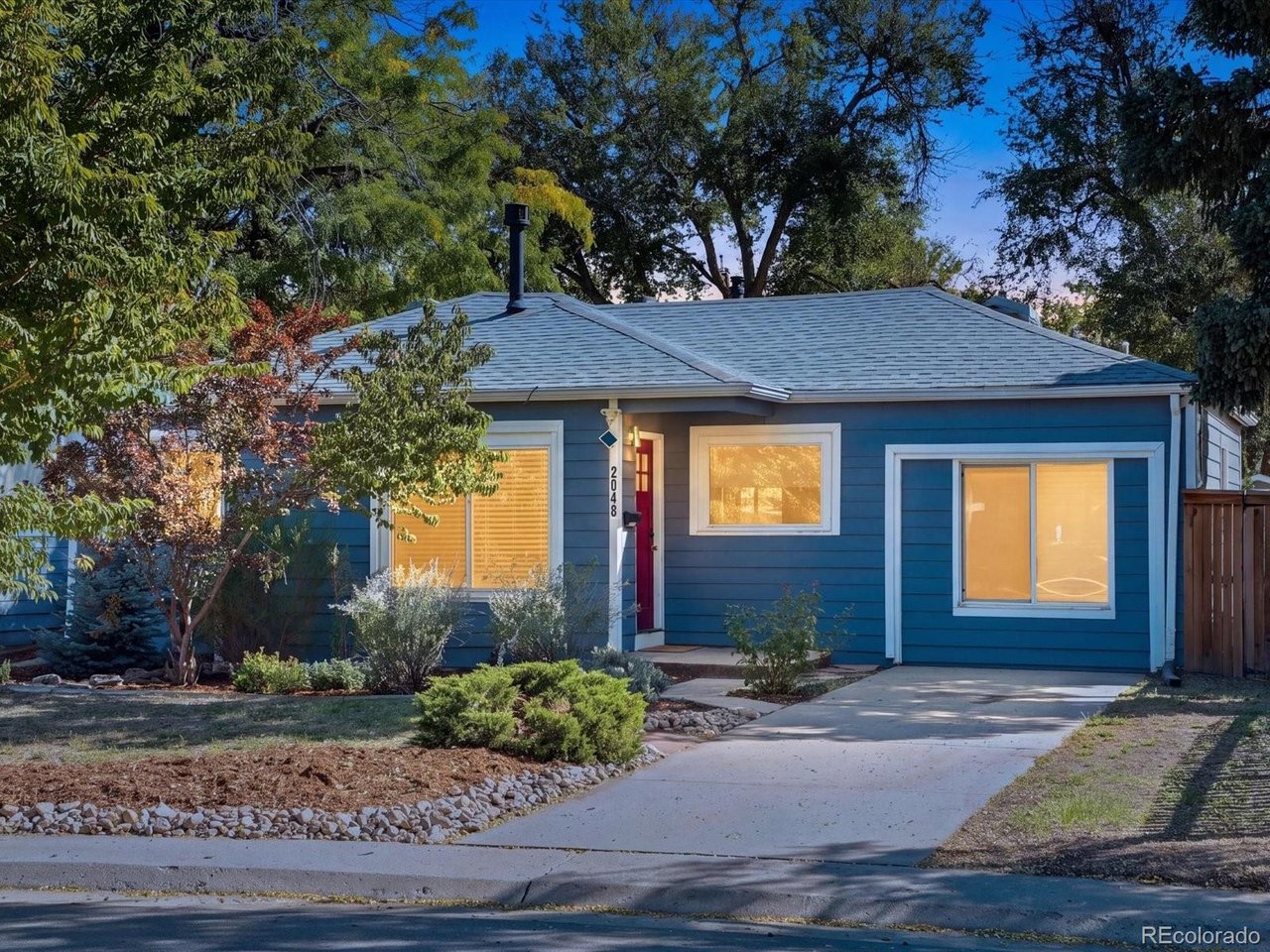 Photo of 2048 Iola St Aurora CO 80010