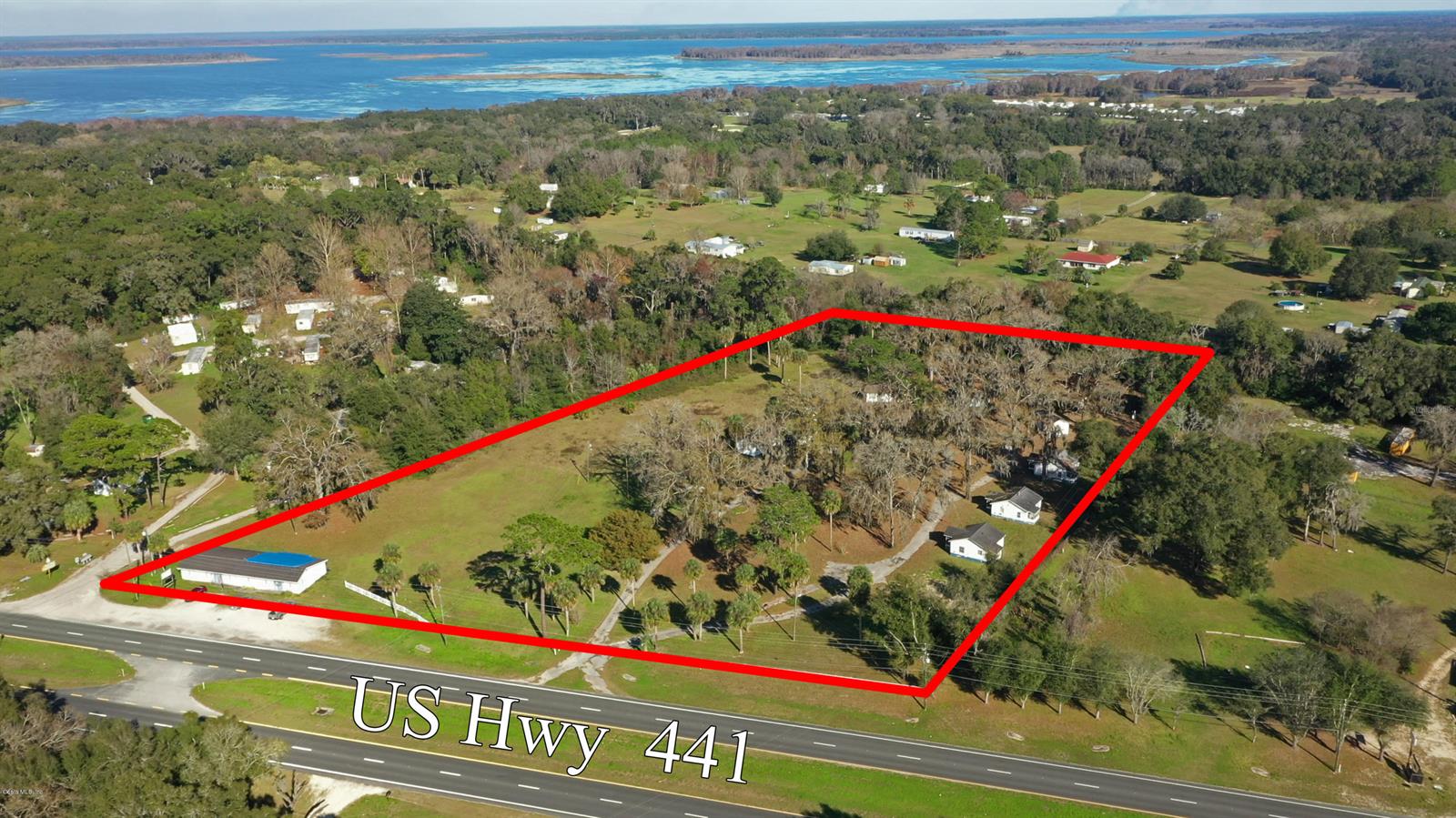 Photo of 18585 N HIGHWAY 441 REDDICK FL 32686