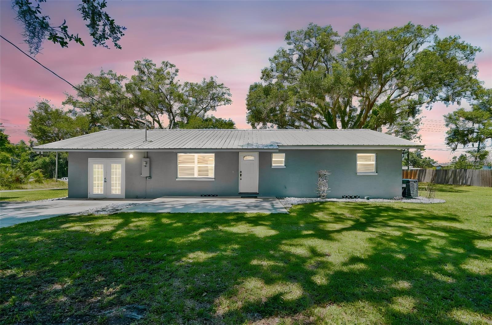 Photo of 4040 NE 95TH ROAD WILDWOOD FL 34785