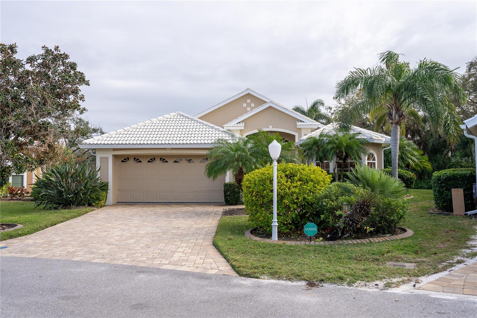 Photo of 326 SAINT GEORGE COURT #14 VENICE FL 34293