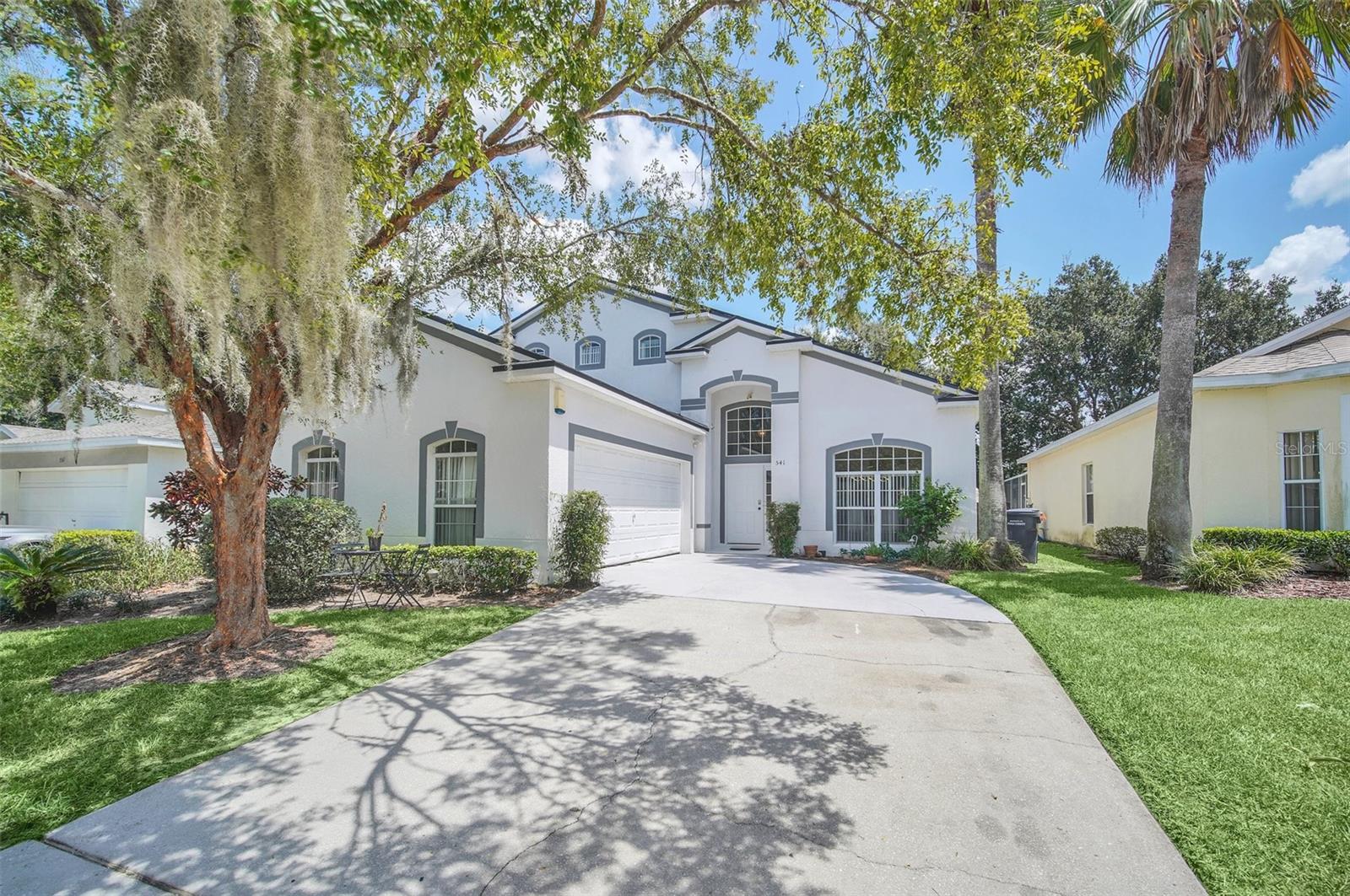 Photo of 541 CASTLEMAIN CIRCLE DAVENPORT FL 33897