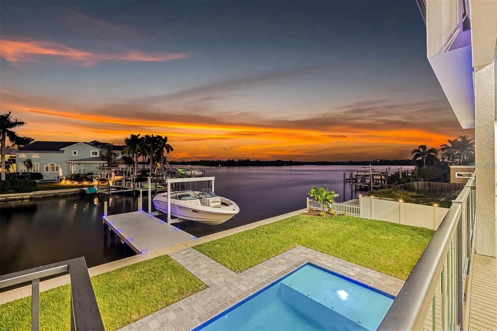 Photo of 2121 BAYOU GRANDE BOULEVARD ST PETERSBURG FL 33703