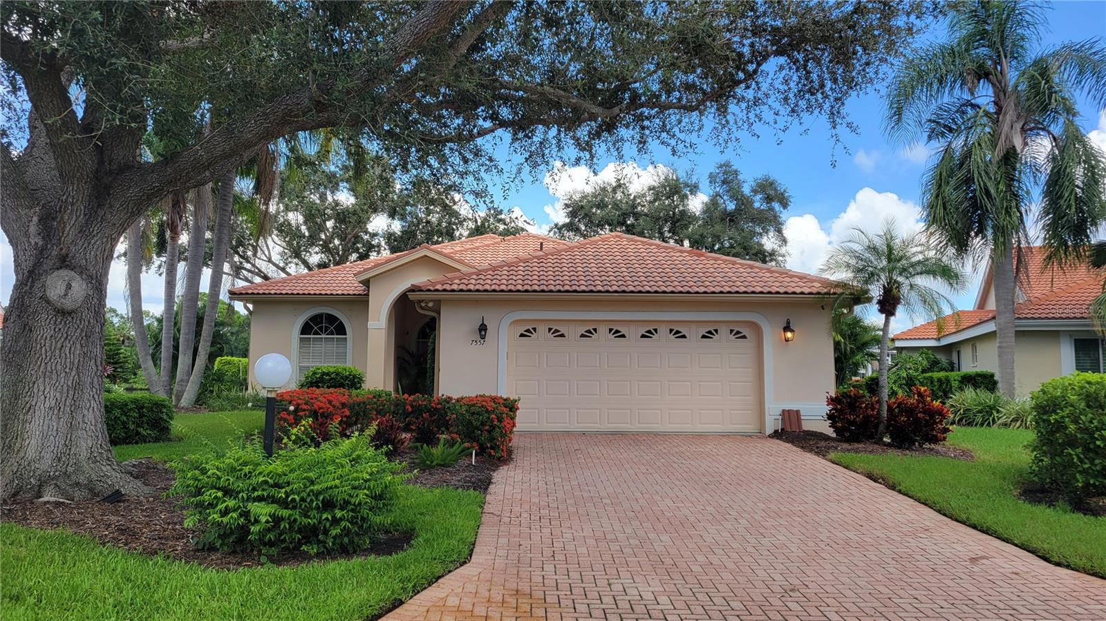 Photo of 7557 FAIRLINKS COURT SARASOTA FL 34243