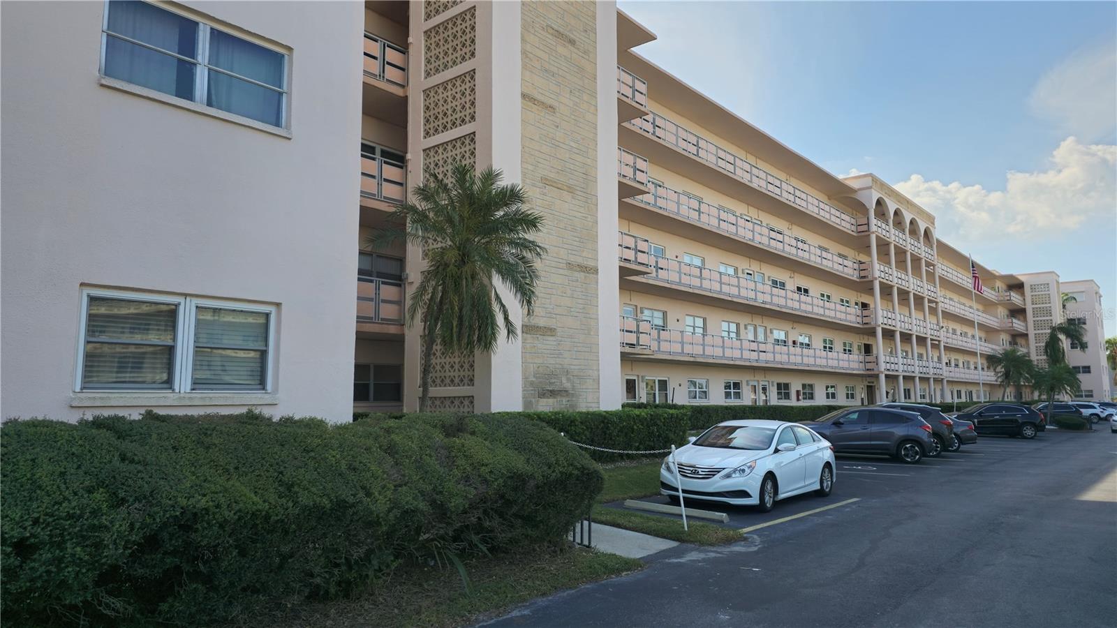 Photo of 5623 80TH ST N #510 ST PETERSBURG FL 33709