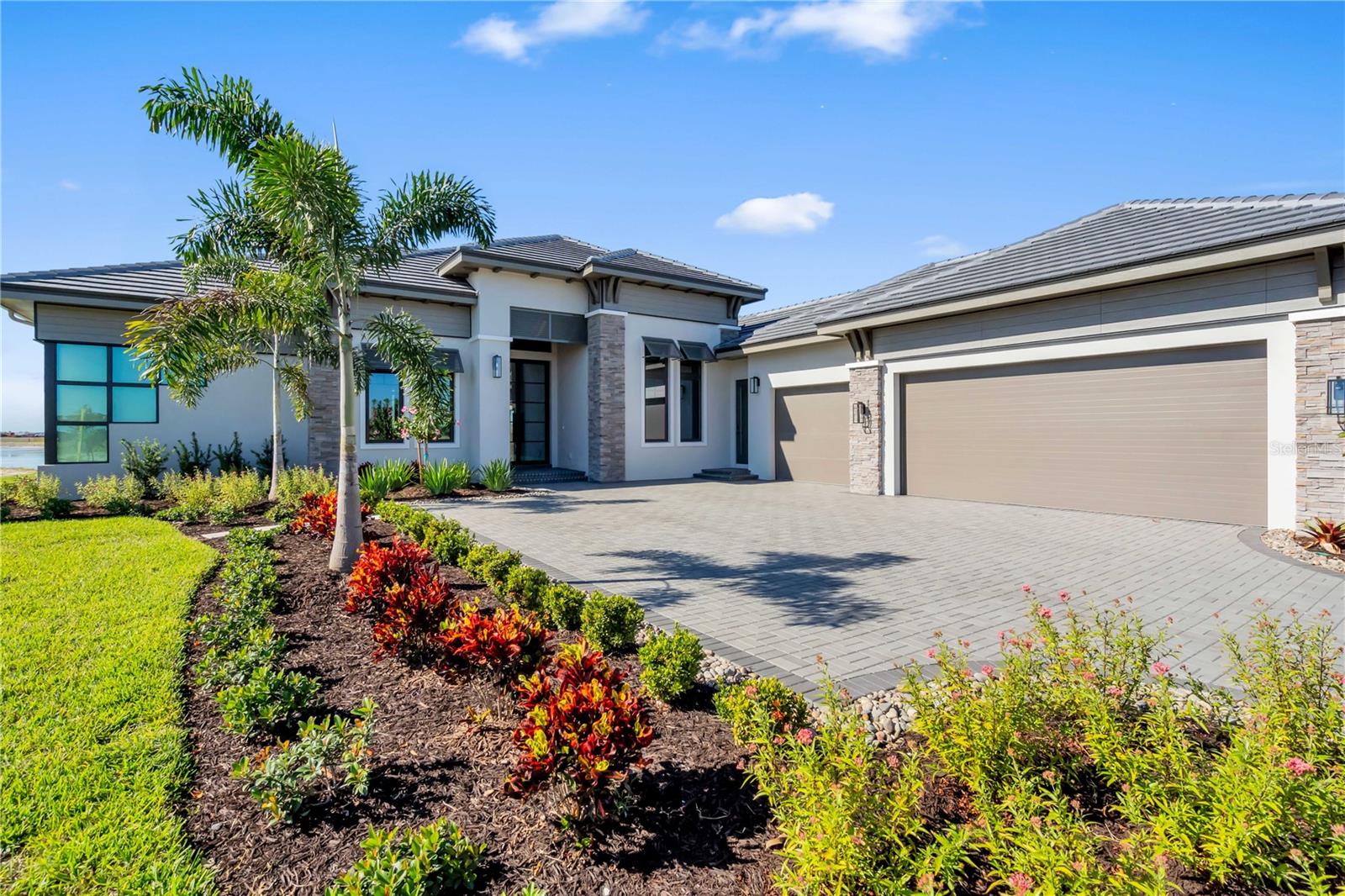 Photo of 1018 BLUE SHELL LOOP SARASOTA FL 34240