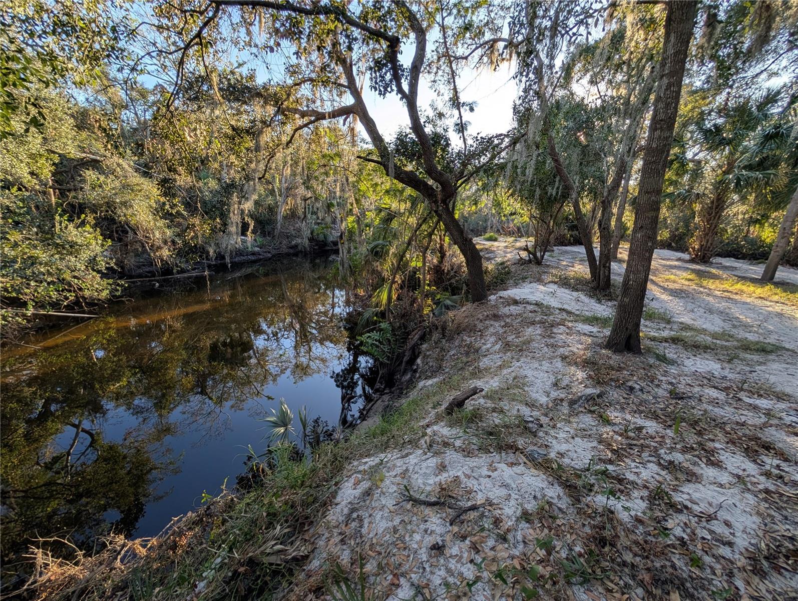 Photo of 8839 RICHMOND STREET GIBSONTON FL 33534