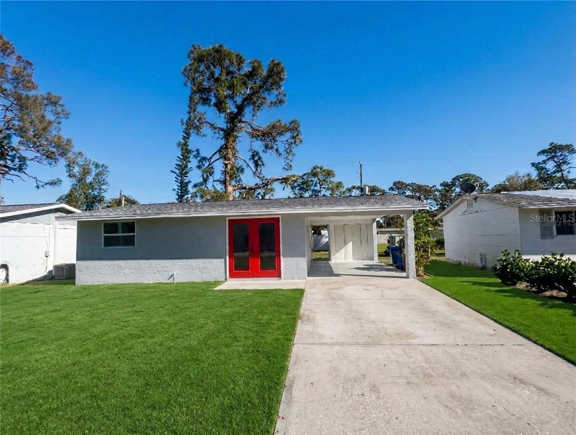 Photo of 735 BERTREND STREET ENGLEWOOD FL 34223