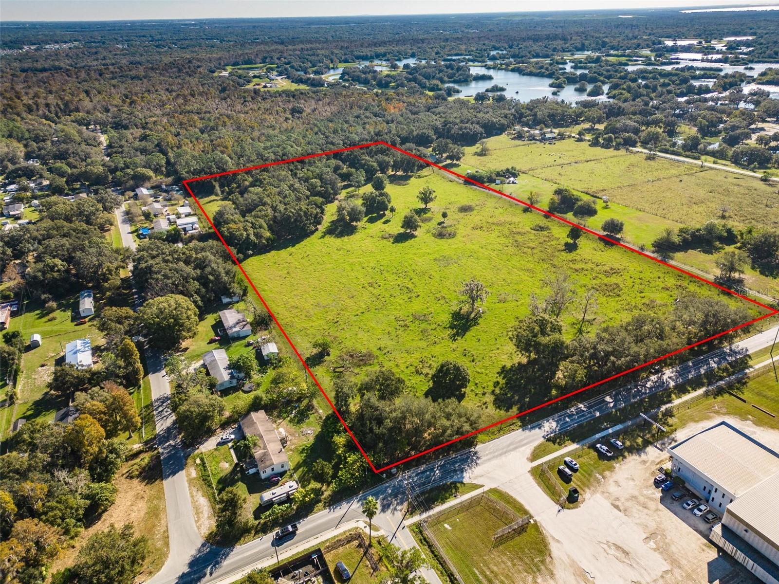 Photo of 1525 FISH HATCHERY ROAD LAKELAND FL 33801