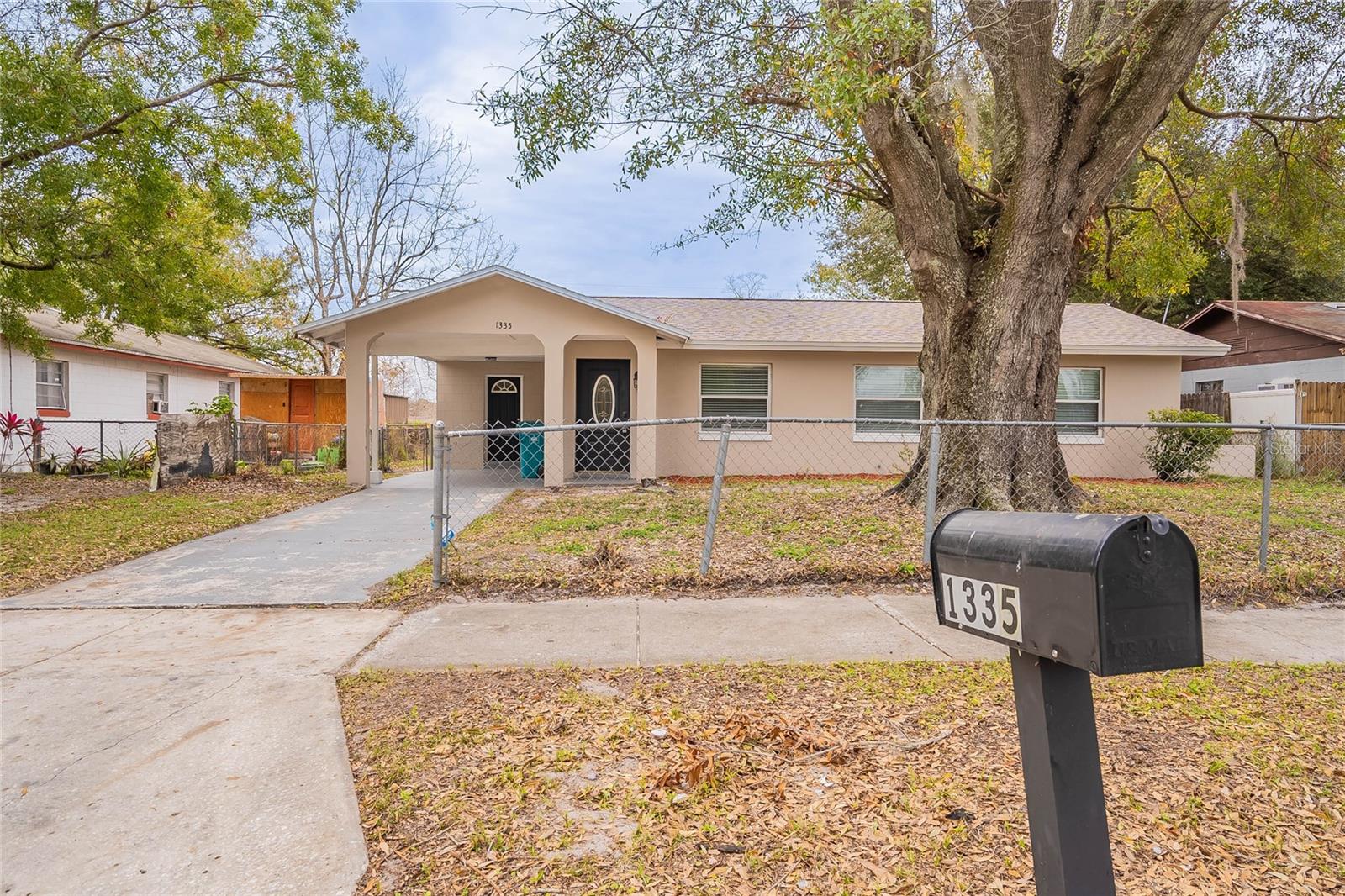 Photo of 1335 LESCOT LANE ORLANDO FL 32811