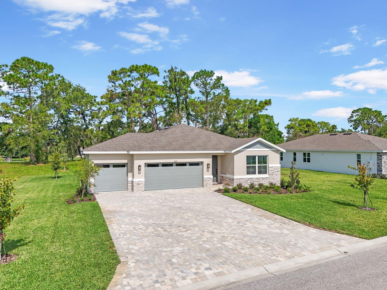 Photo of 9109 PLAYERS DRIVE WEEKI WACHEE FL 34613
