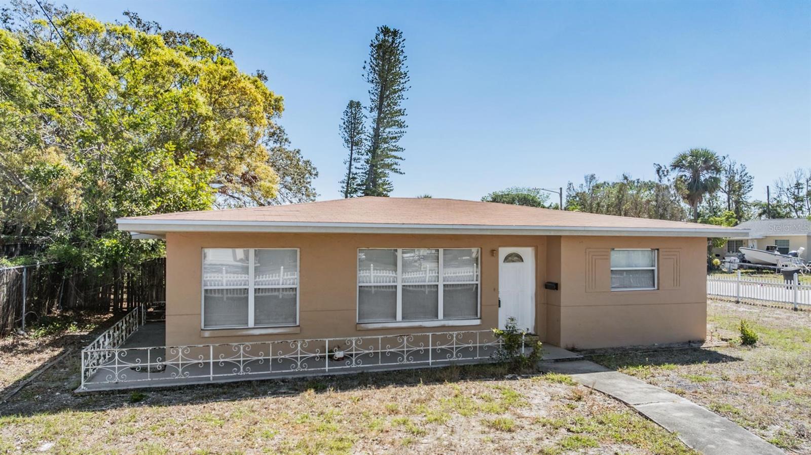 Photo of 5130 DR MARTIN LUTHER KING JR ST S ST PETERSBURG FL 33705