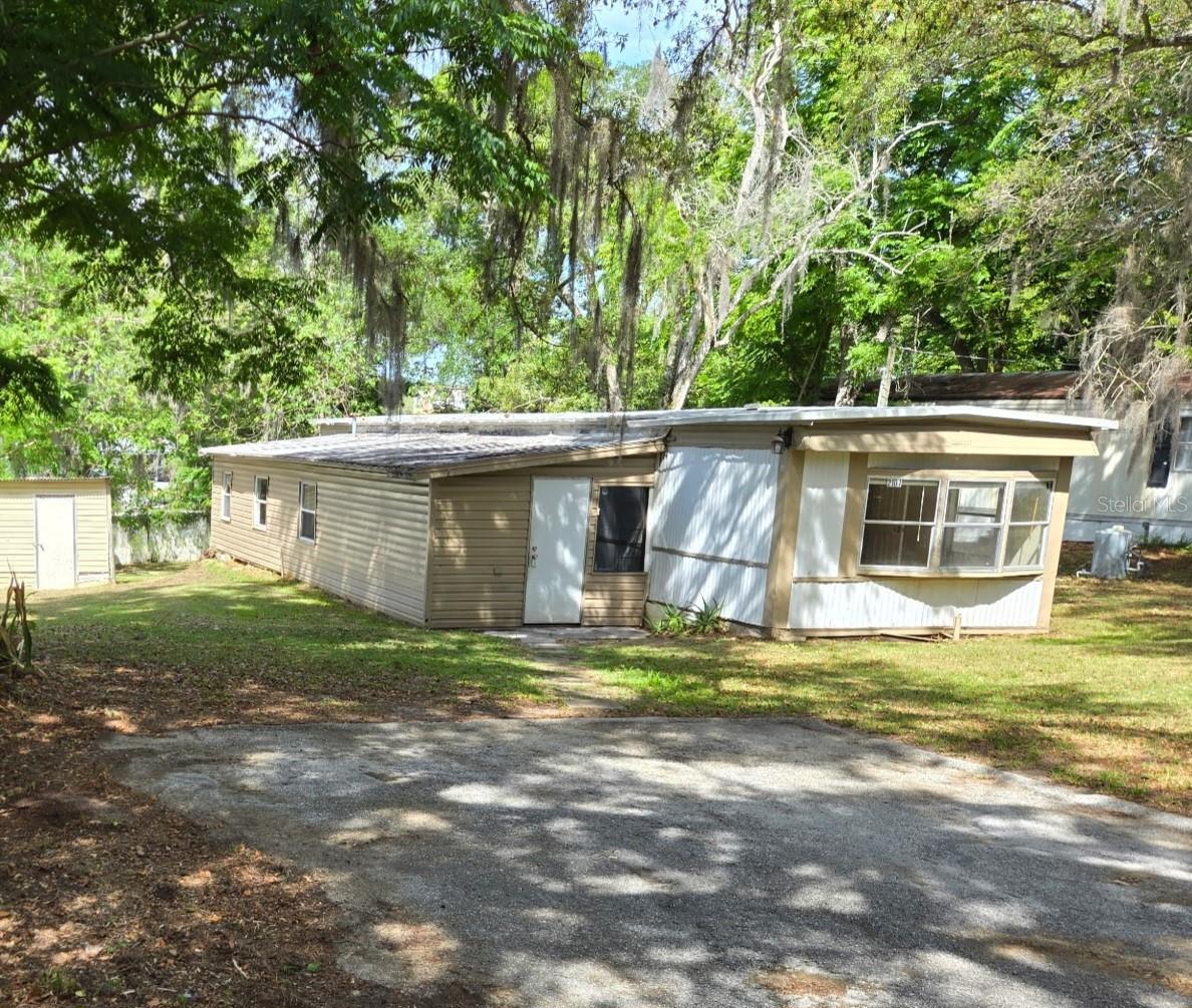 Photo of 2107 HIALEAH AVENUE LEESBURG FL 34748