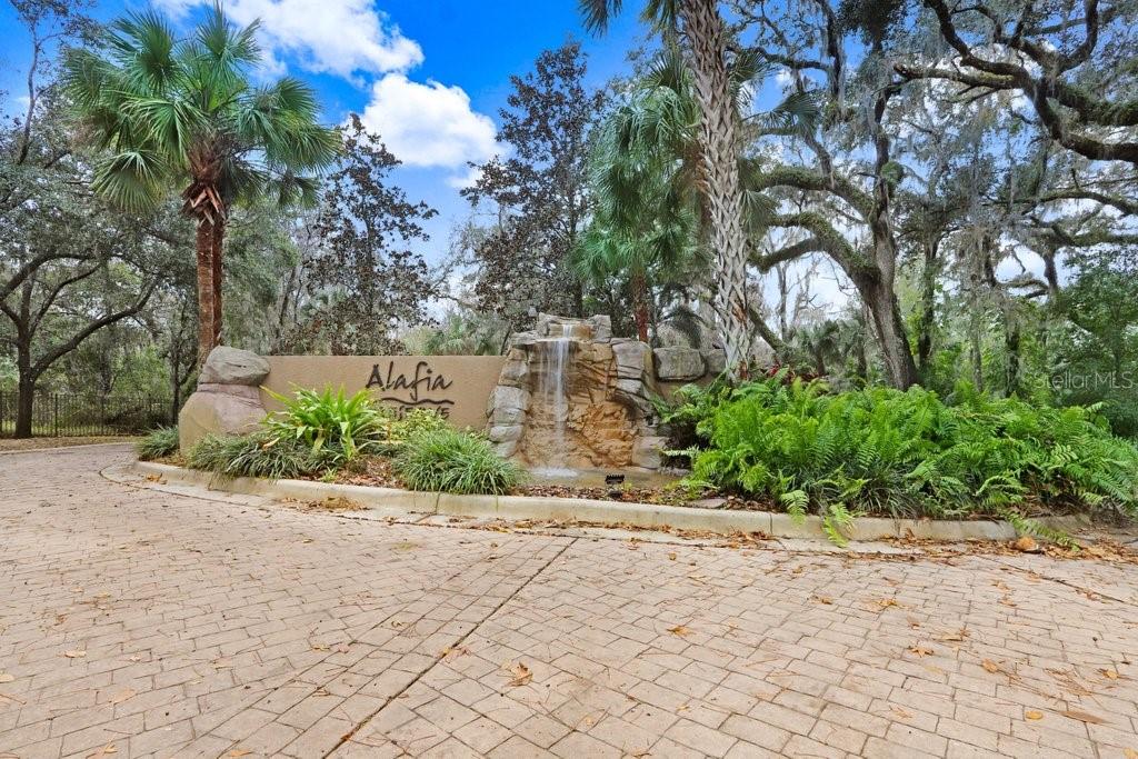Photo of 4868 RAMBLING RIVER ROAD BRANDON FL 33511