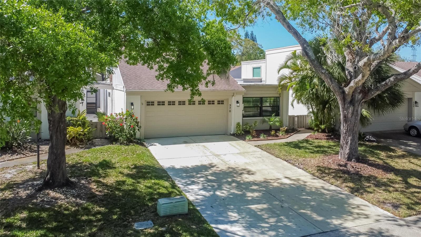 Photo of 370 S WOODLANDS DRIVE OLDSMAR FL 34677