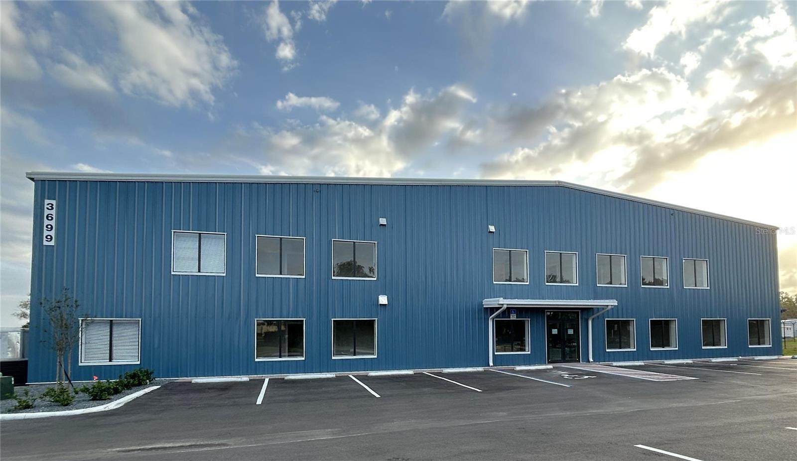 Photo of 3699 AIRFIELD DRIVE LAKELAND FL 33811