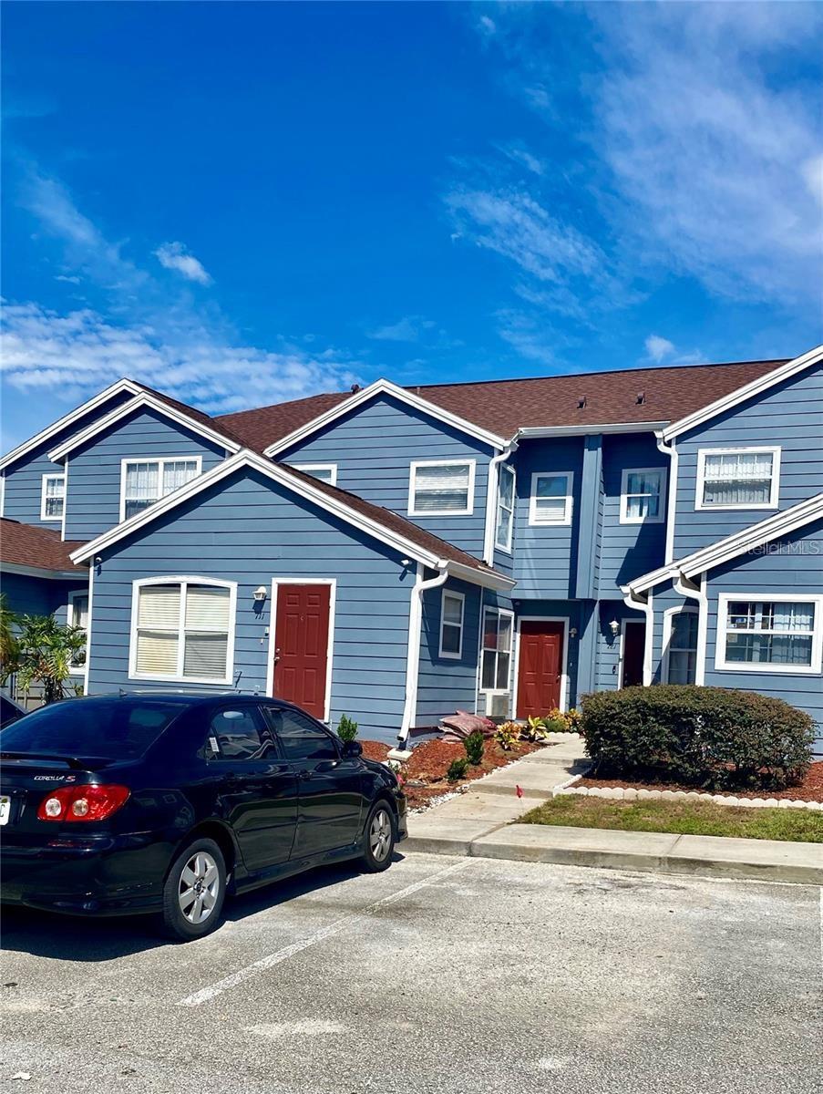 Photo of 711 CARIBBEAN DRIVE #Main Unit DAVENPORT FL 33897