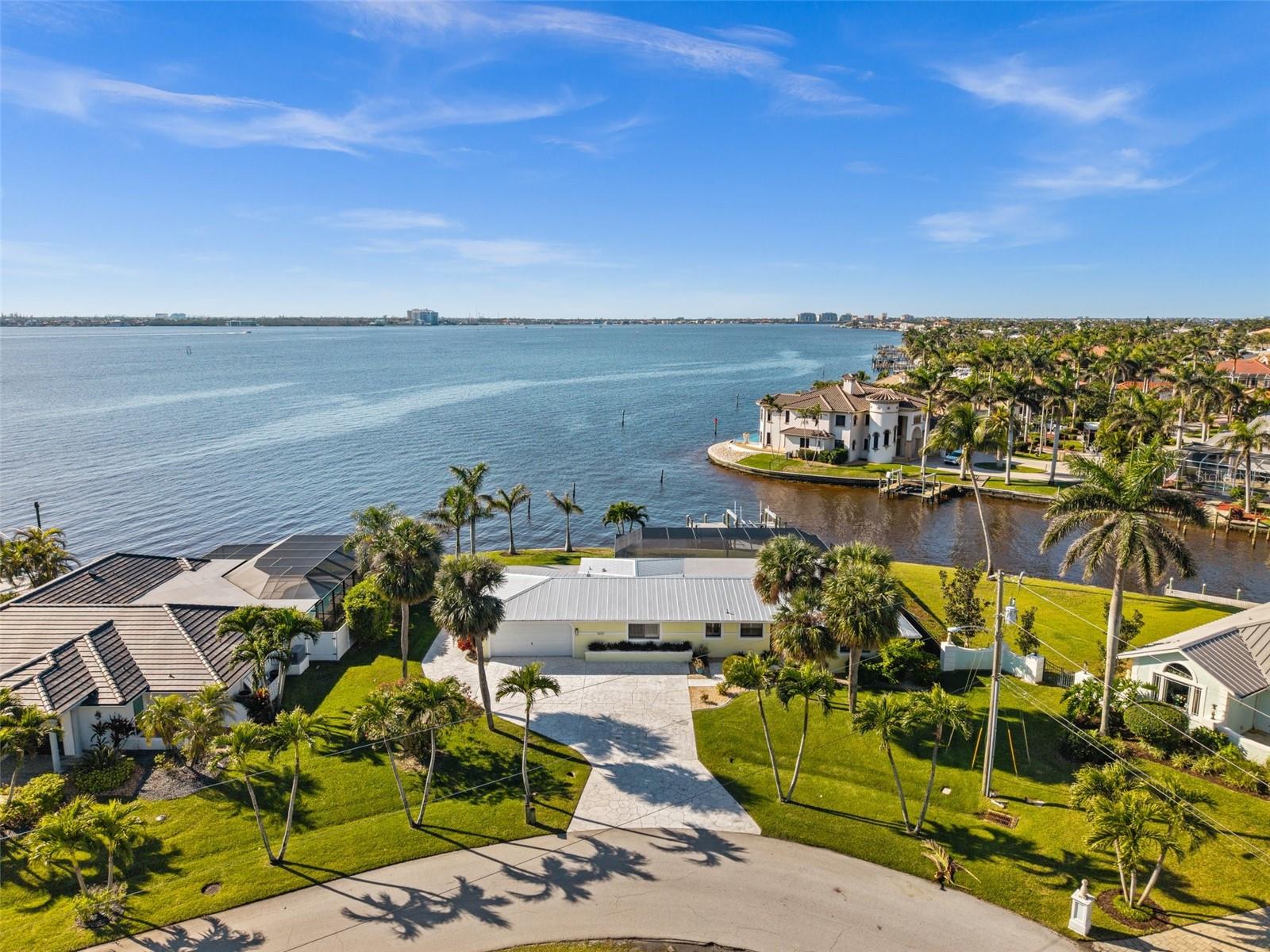 Photo of 1600 EDITH ESPLANADE CAPE CORAL FL 33904