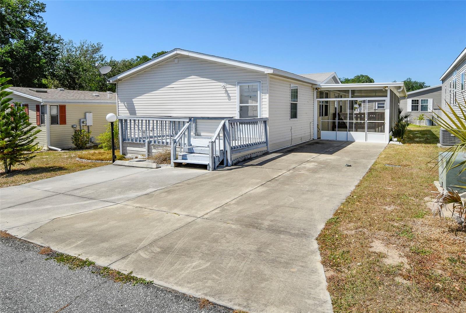 Photo of 11921 SALINA WAY LEESBURG FL 34788