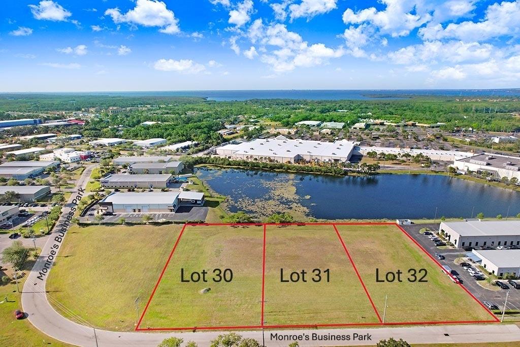 Photo of 13836 MONROES BUSINESS PARK #Lot 32 TAMPA FL 33635