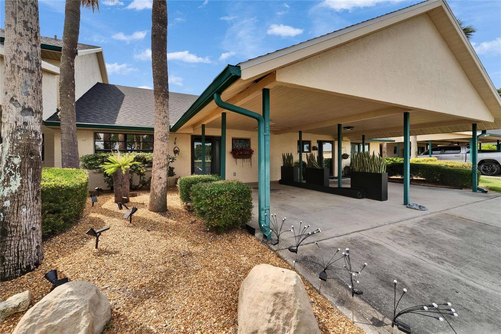 Photo of 644 YARDARM DRIVE #22 APOLLO BEACH FL 33572