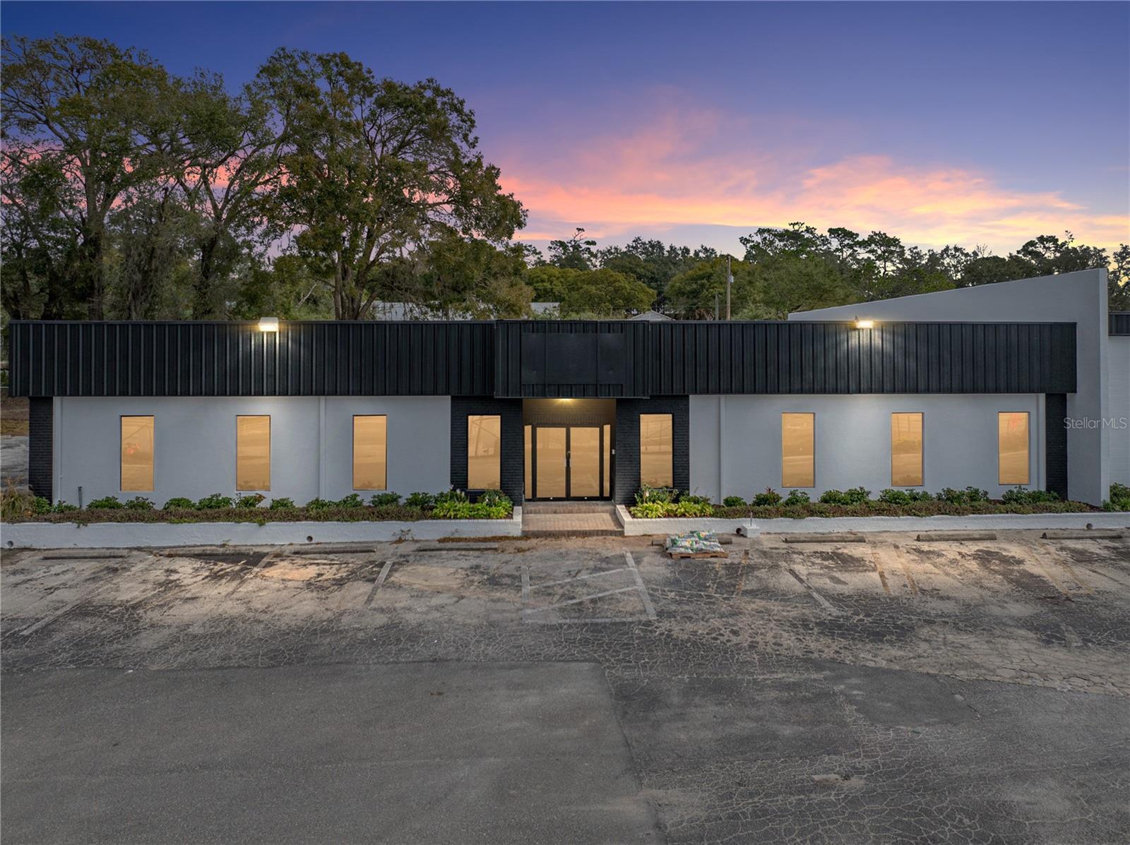 Photo of 15552 US HIGHWAY 301 DADE CITY FL 33523