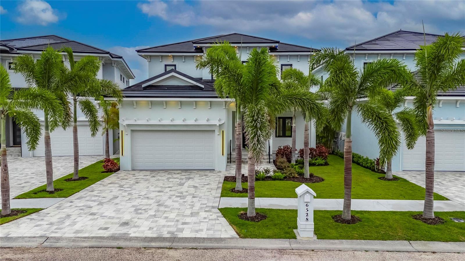 Photo of 6528 SIMONE SHORES CIRCLE APOLLO BEACH FL 33572