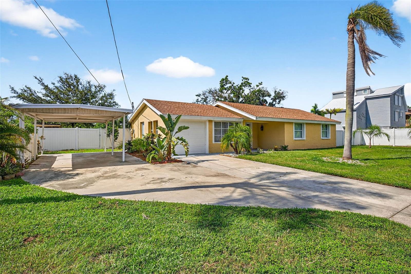 Photo of 3225 W SHELL POINT ROAD RUSKIN FL 33570