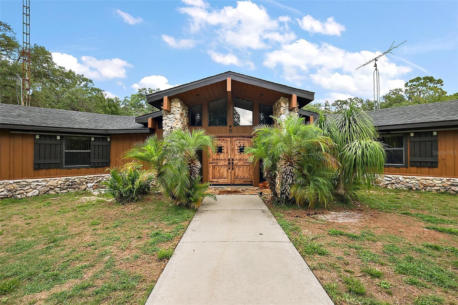 Photo of 672 E BELT AVENUE BUSHNELL FL 33513