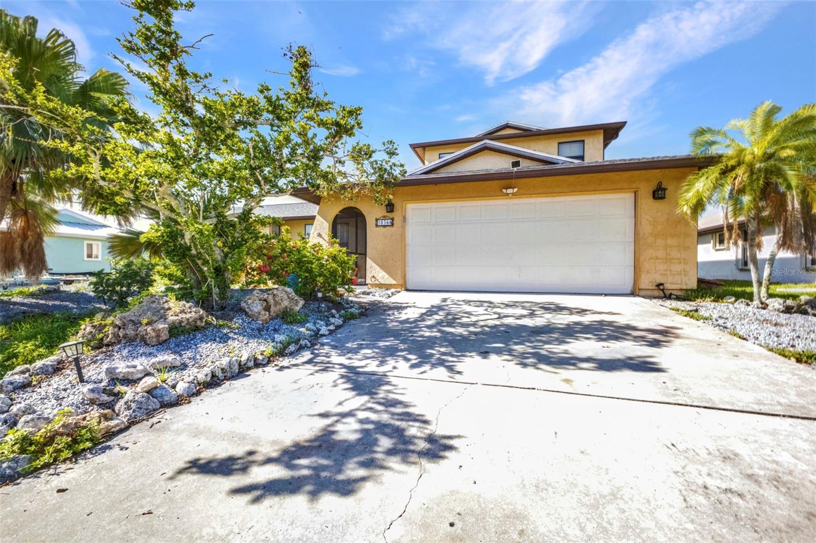 Photo of 18566 ARAPAHOE CIRCLE PORT CHARLOTTE FL 33948