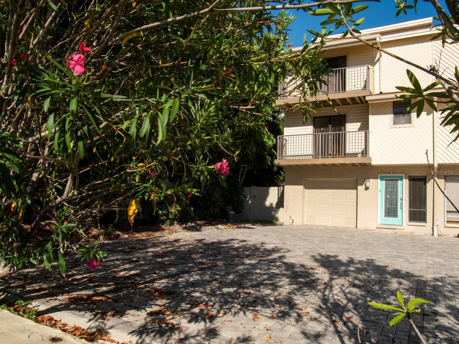 Photo of 135 92ND AVENUE #5 TREASURE ISLAND FL 33706