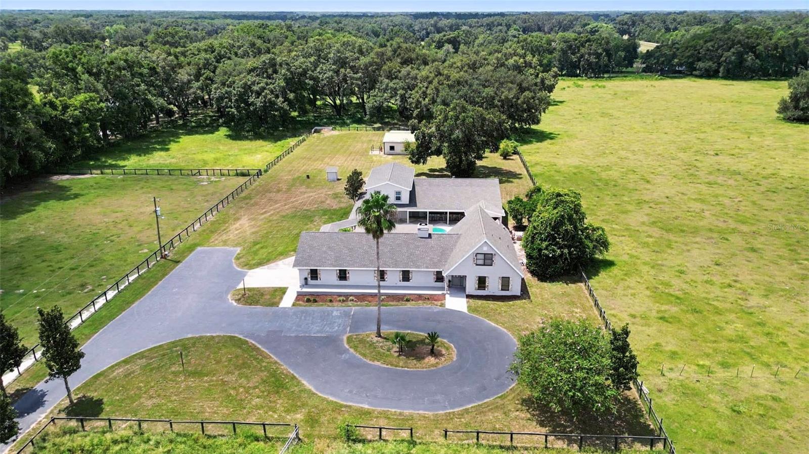 Photo of 1960 SE 150TH STREET SUMMERFIELD FL 34491