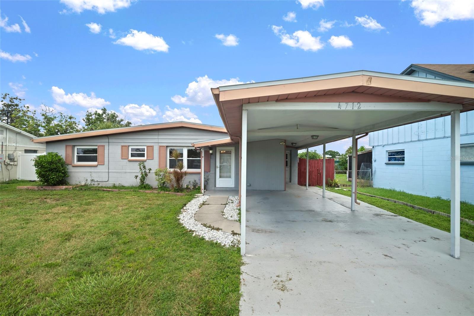 Photo of 4712 BESSIE ROAD TAMPA FL 33615