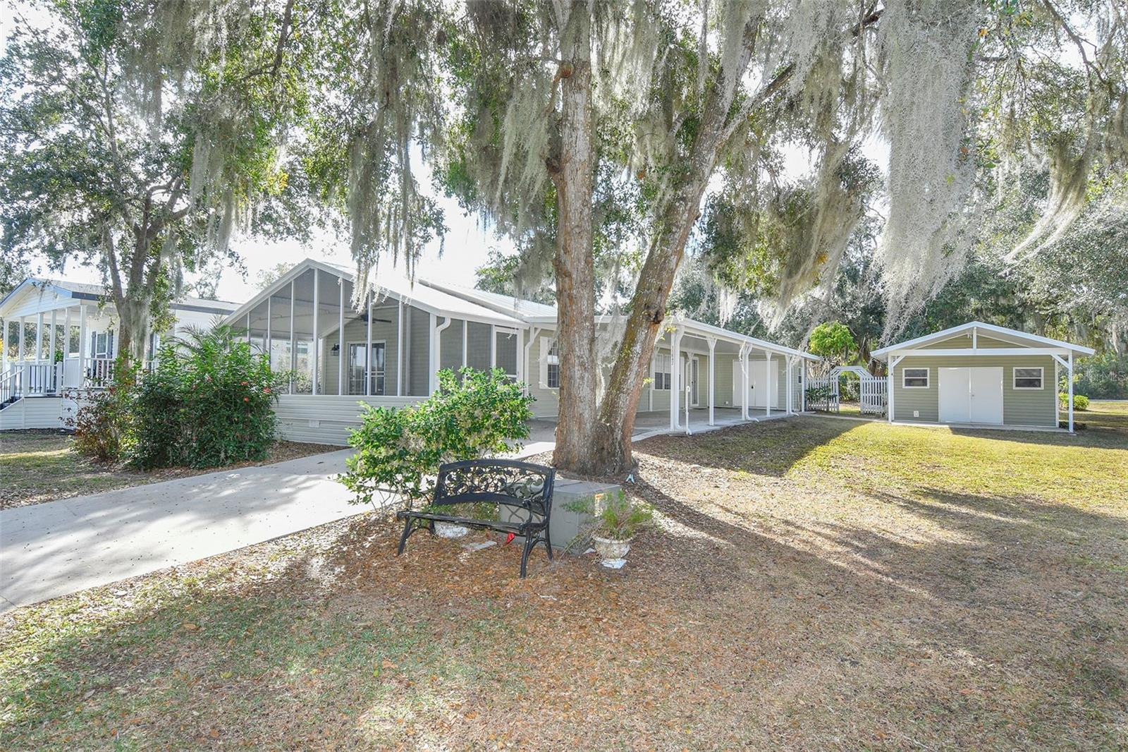 Photo of 11642 MARTELL COURT LEESBURG FL 34788