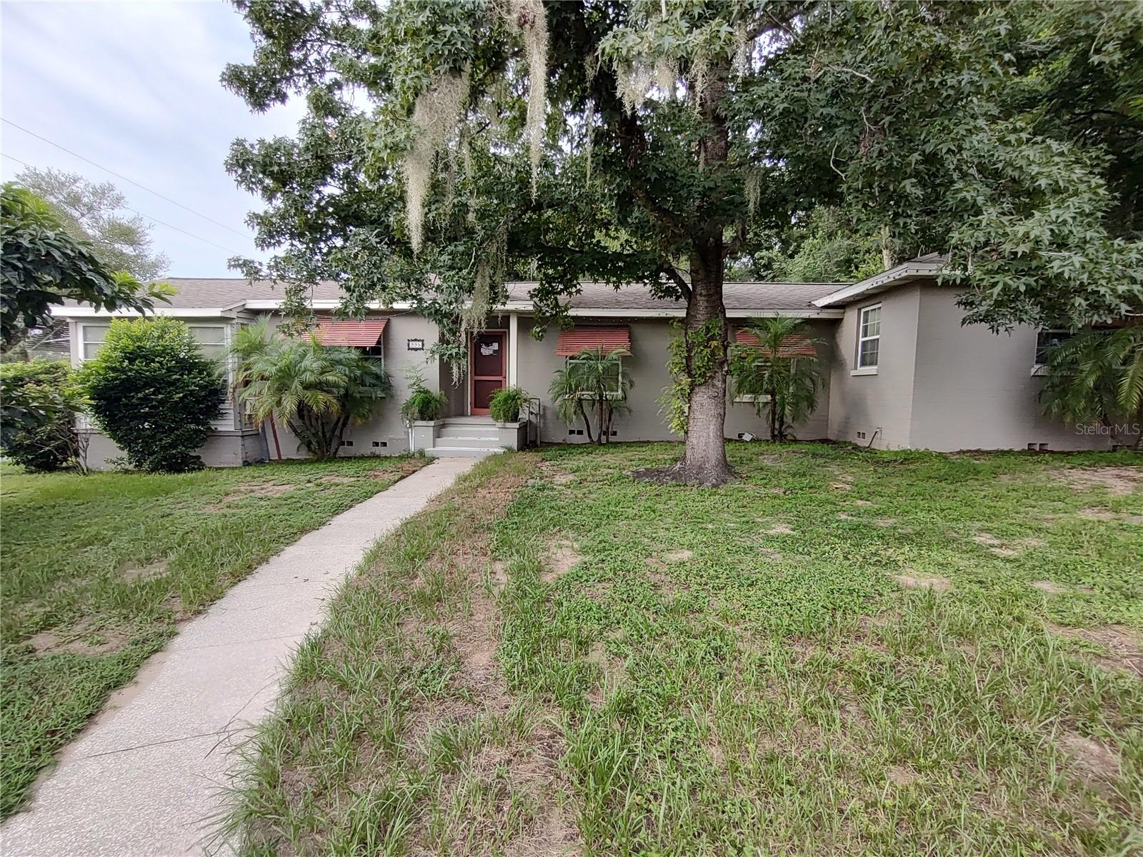 Photo of 995 W 11TH AVENUE MOUNT DORA FL 32757