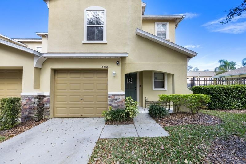 Photo of 4564 LIMERICK DRIVE TAMPA FL 33610