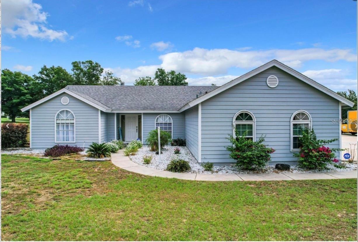 Photo of 17528 E APSHAWA ROAD MINNEOLA FL 34715