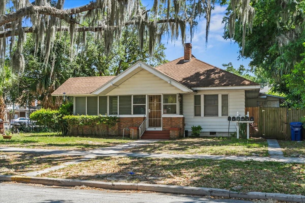 Photo of 724 W CENTRAL AVENUE WINTER HAVEN FL 33880