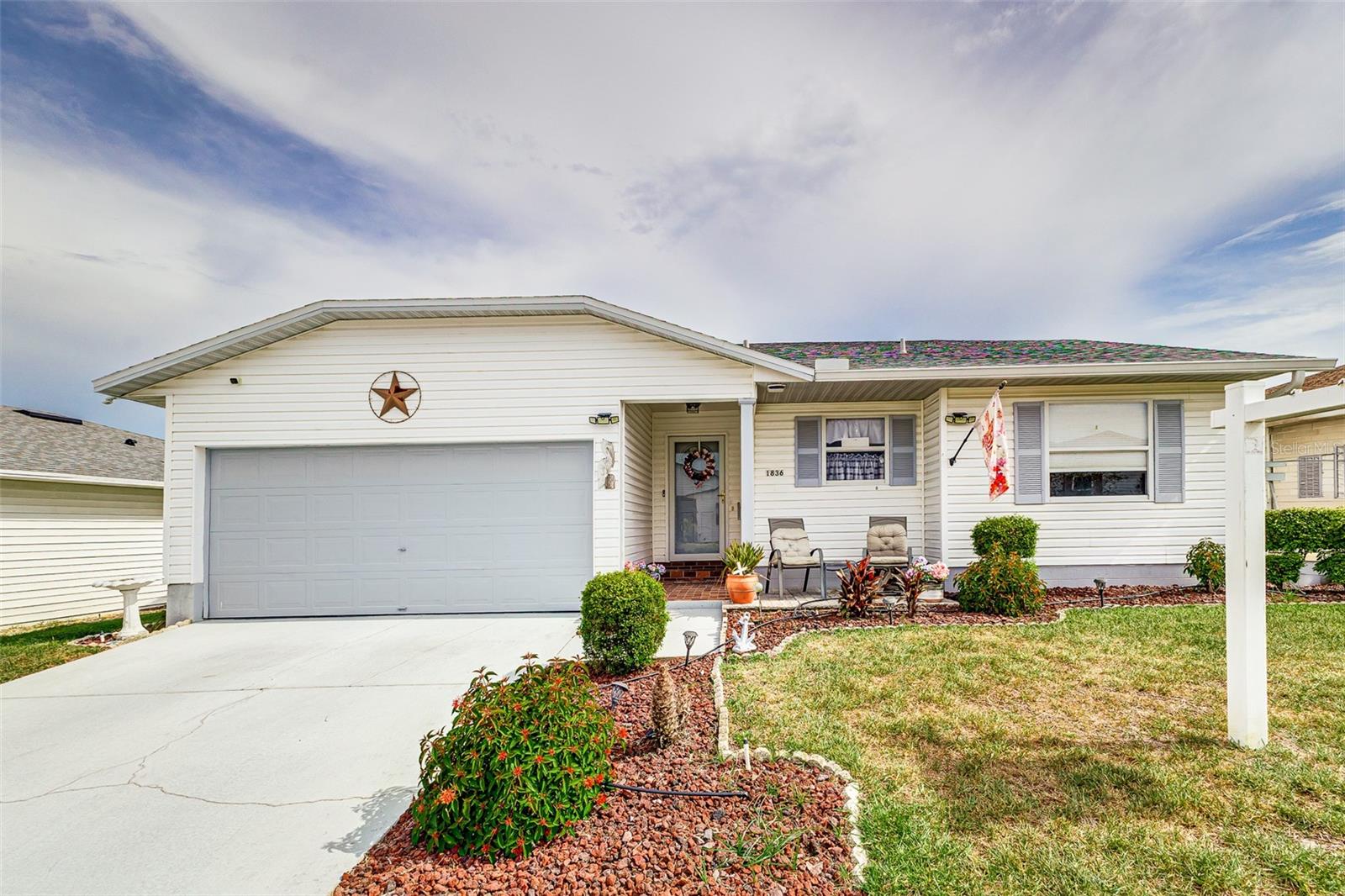 Photo of 1836 PRAIRIE DUNES CIRCLE LAKELAND FL 33810