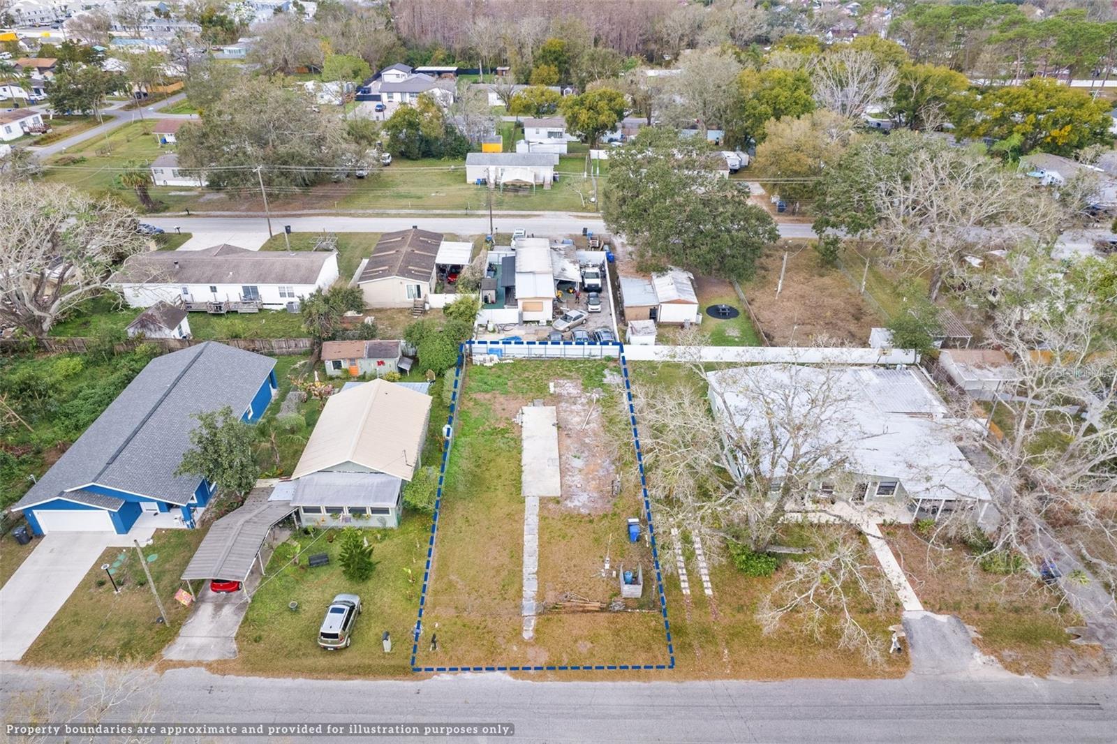 Photo of 12912 CAMBRIDGE AVENUE TAMPA FL 33624