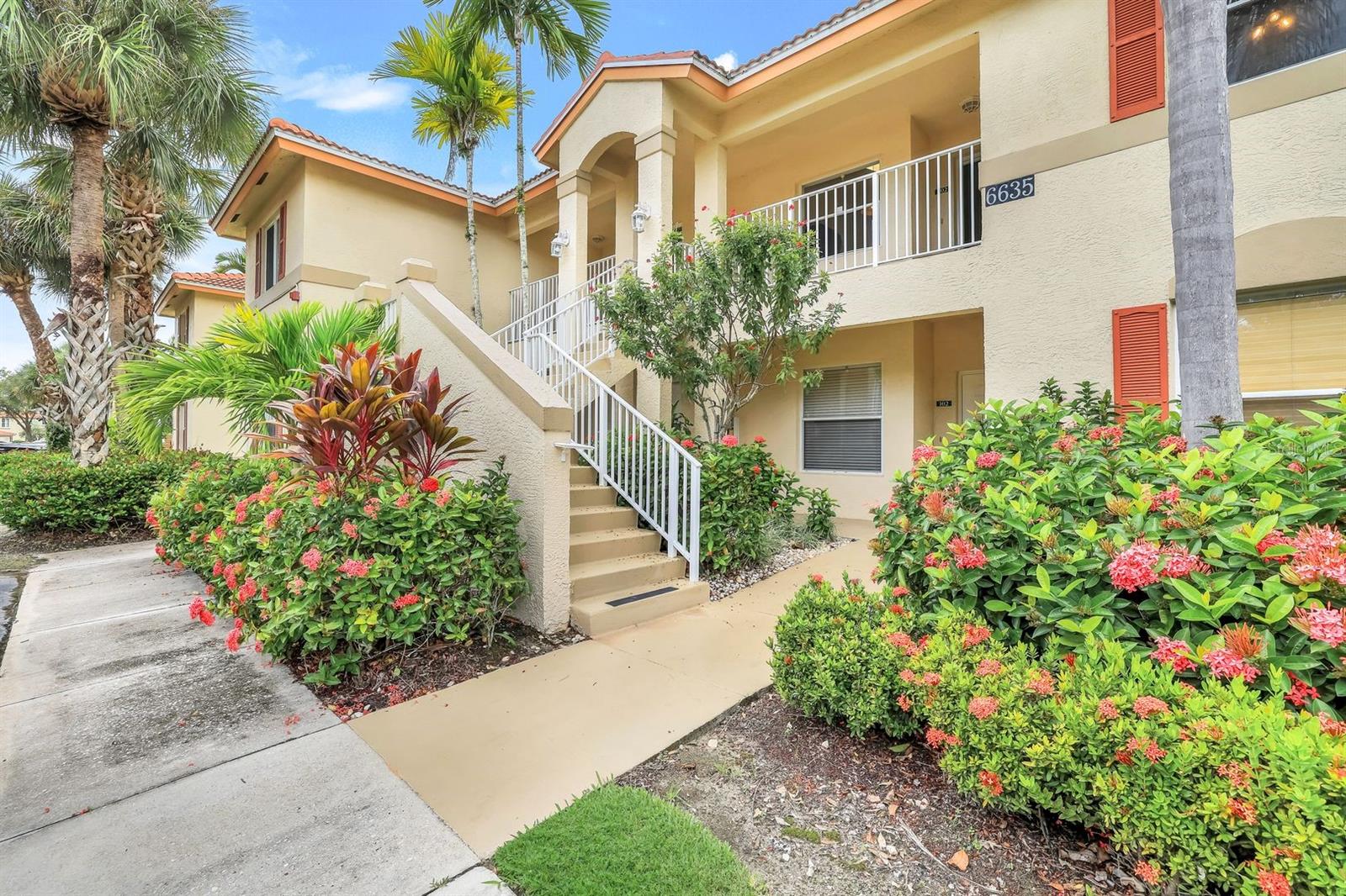 Photo of 6635 HUNTINGTON LAKES CIRCLE #202 NAPLES FL 34119