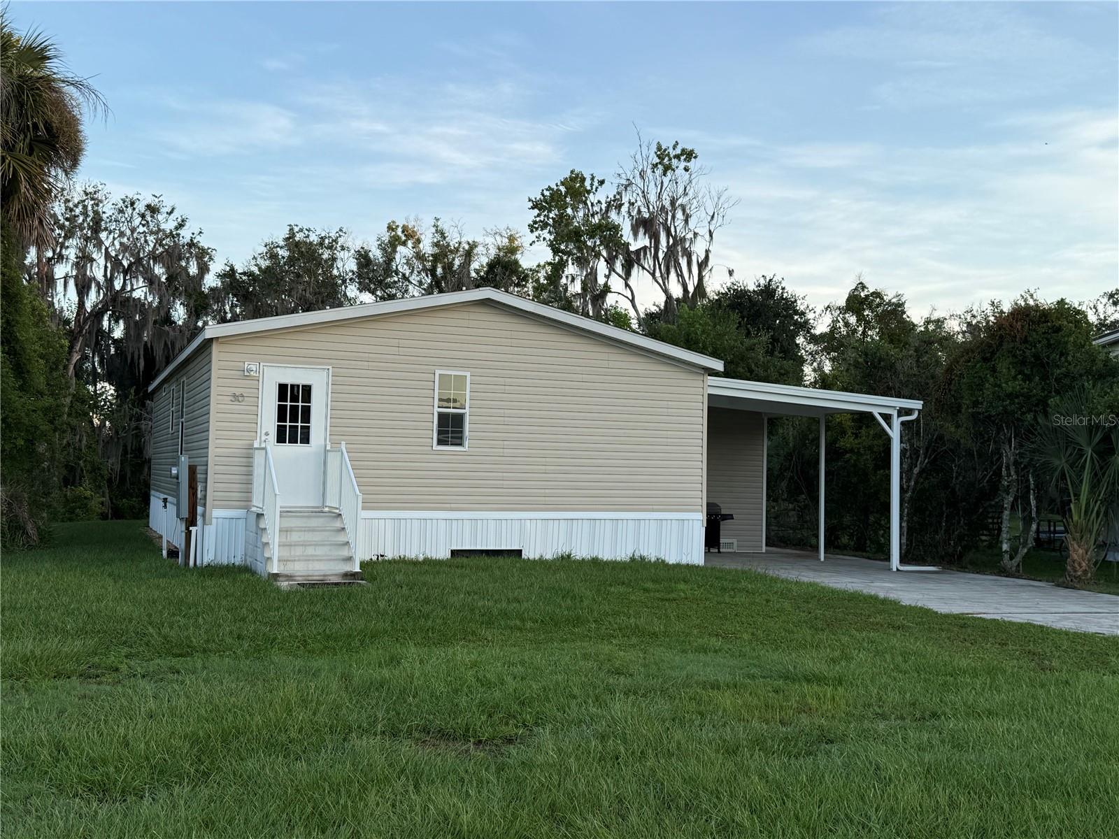 Photo of 30 SEMINOLE PATH WILDWOOD FL 34785