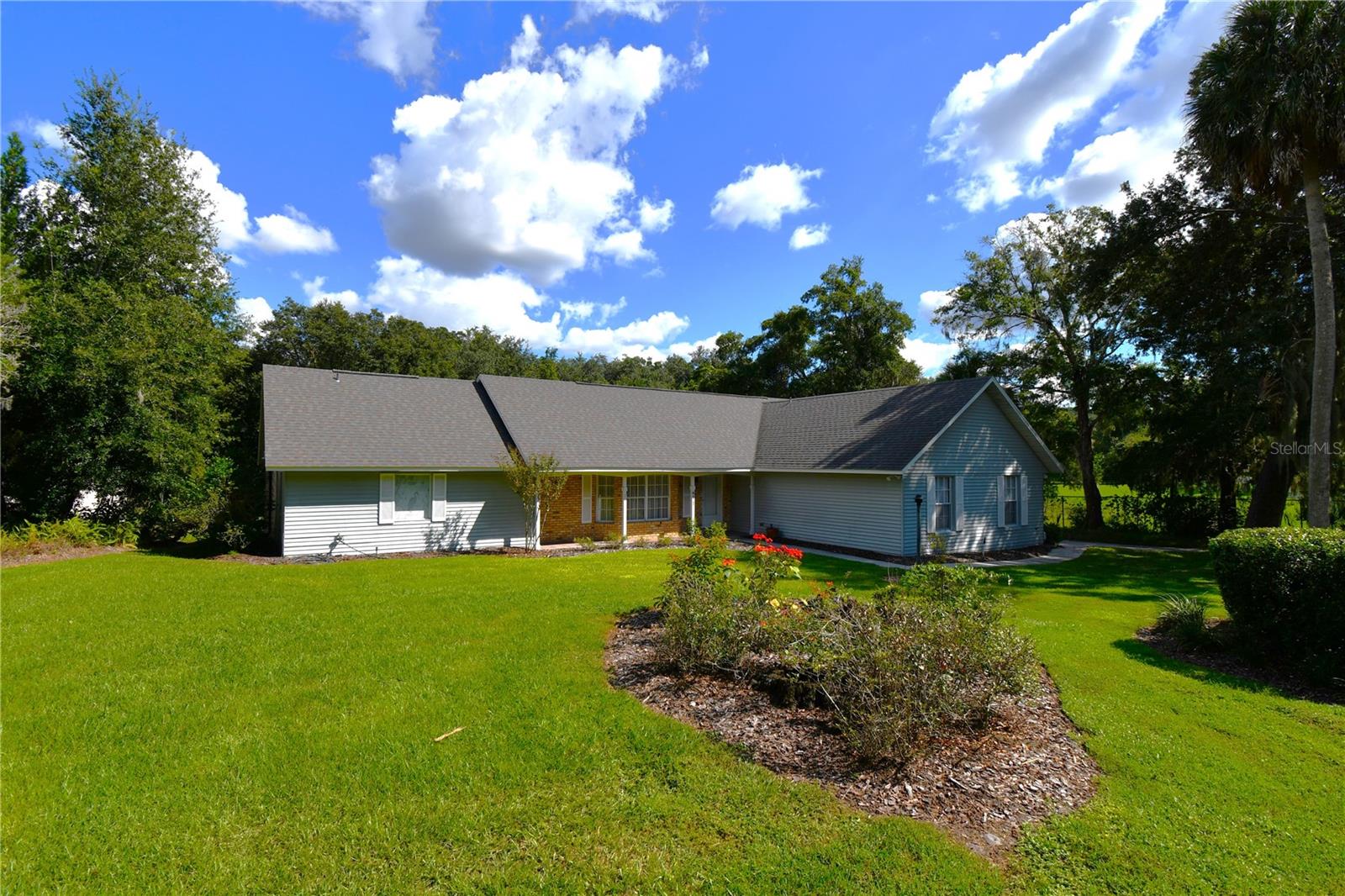 Photo of 611 OLD EUSTIS ROAD MOUNT DORA FL 32757