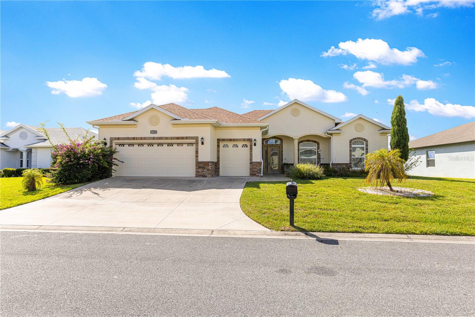 Photo of 17306 SE 112TH CT ROAD SUMMERFIELD FL 34491