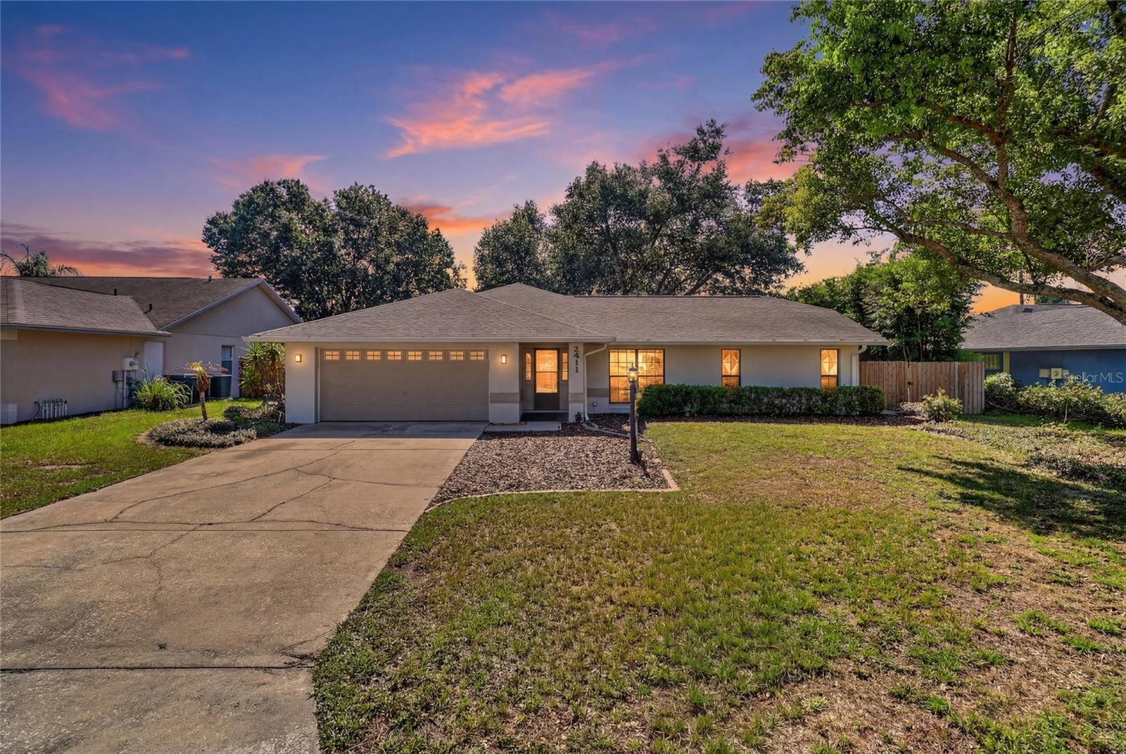 Photo of 7411 FLORAL CIRCLE LAKELAND FL 33810