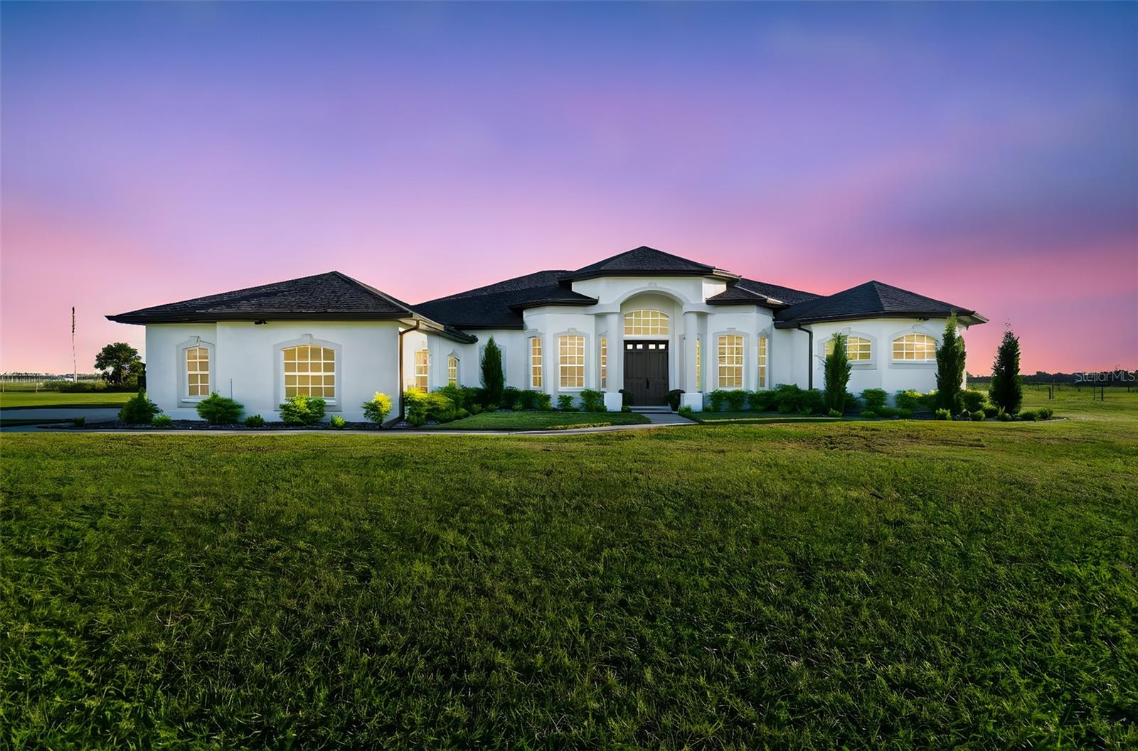 Photo of 15639 SETH COUNTRY LANE WIMAUMA FL 33598