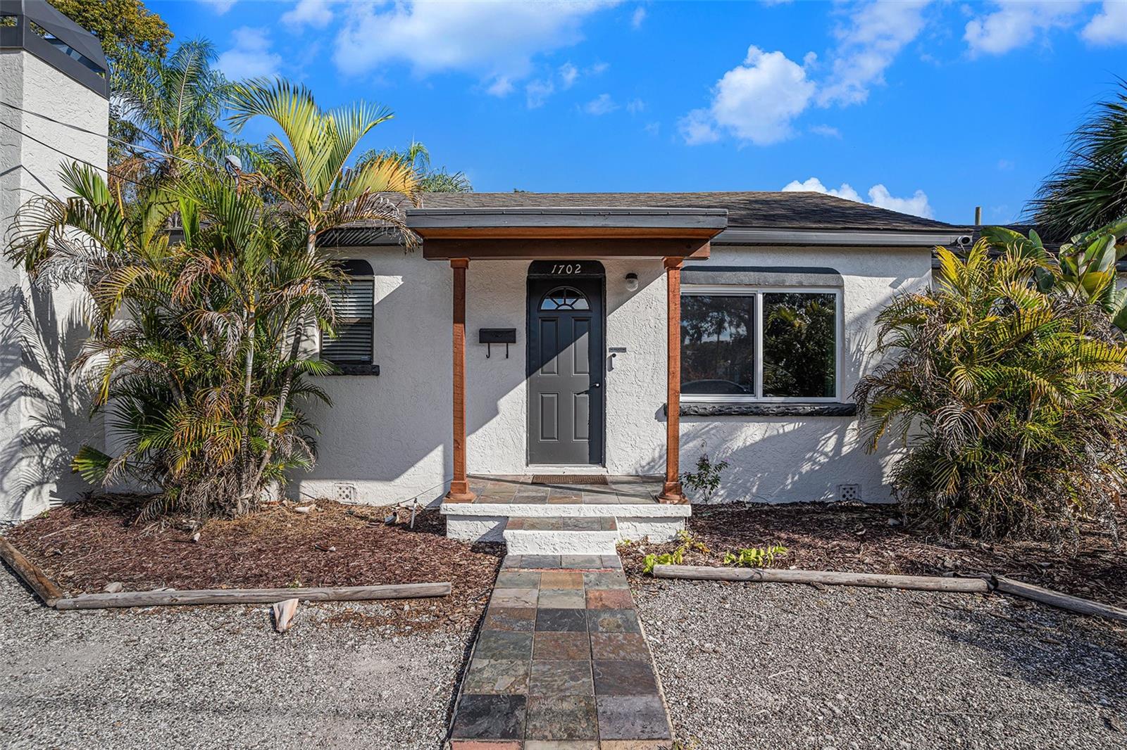 Photo of 1702 E KNOLLWOOD STREET TAMPA FL 33610