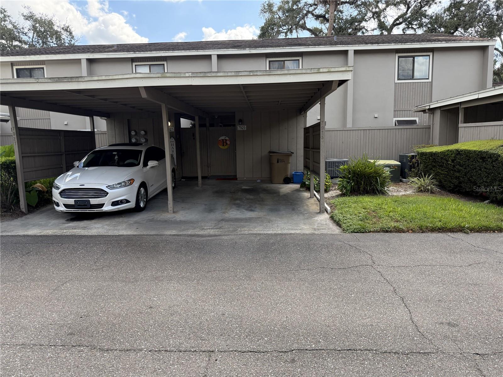 Photo of 7925 PINE DRIVE #33 TEMPLE TERRACE FL 33637