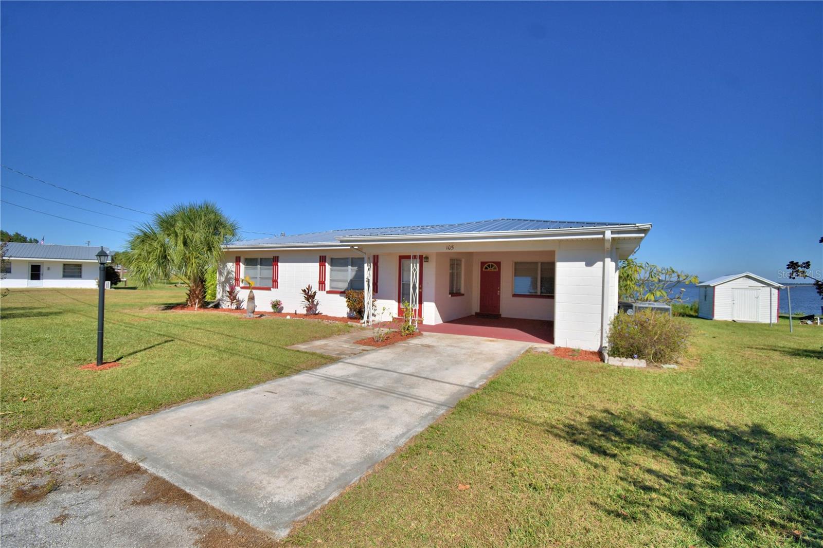 Photo of 105 MAXCY LANE FROSTPROOF FL 33843