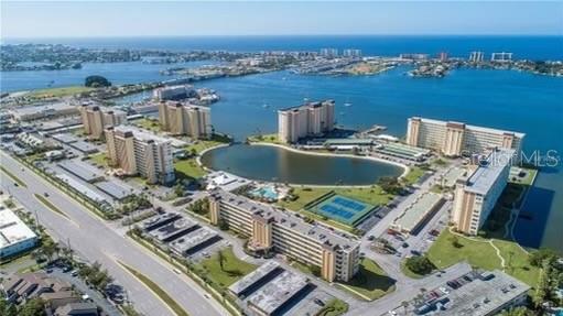 Photo of 4650 COVE CIRCLE #402 ST PETERSBURG FL 33708